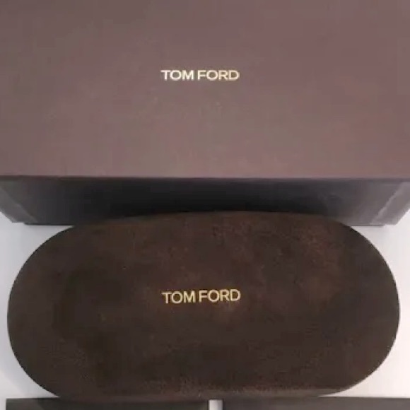 Tom Ford Large Dark Espresso Brown Velvet Sunglasses Hardshell Case - Picture 2 of 6